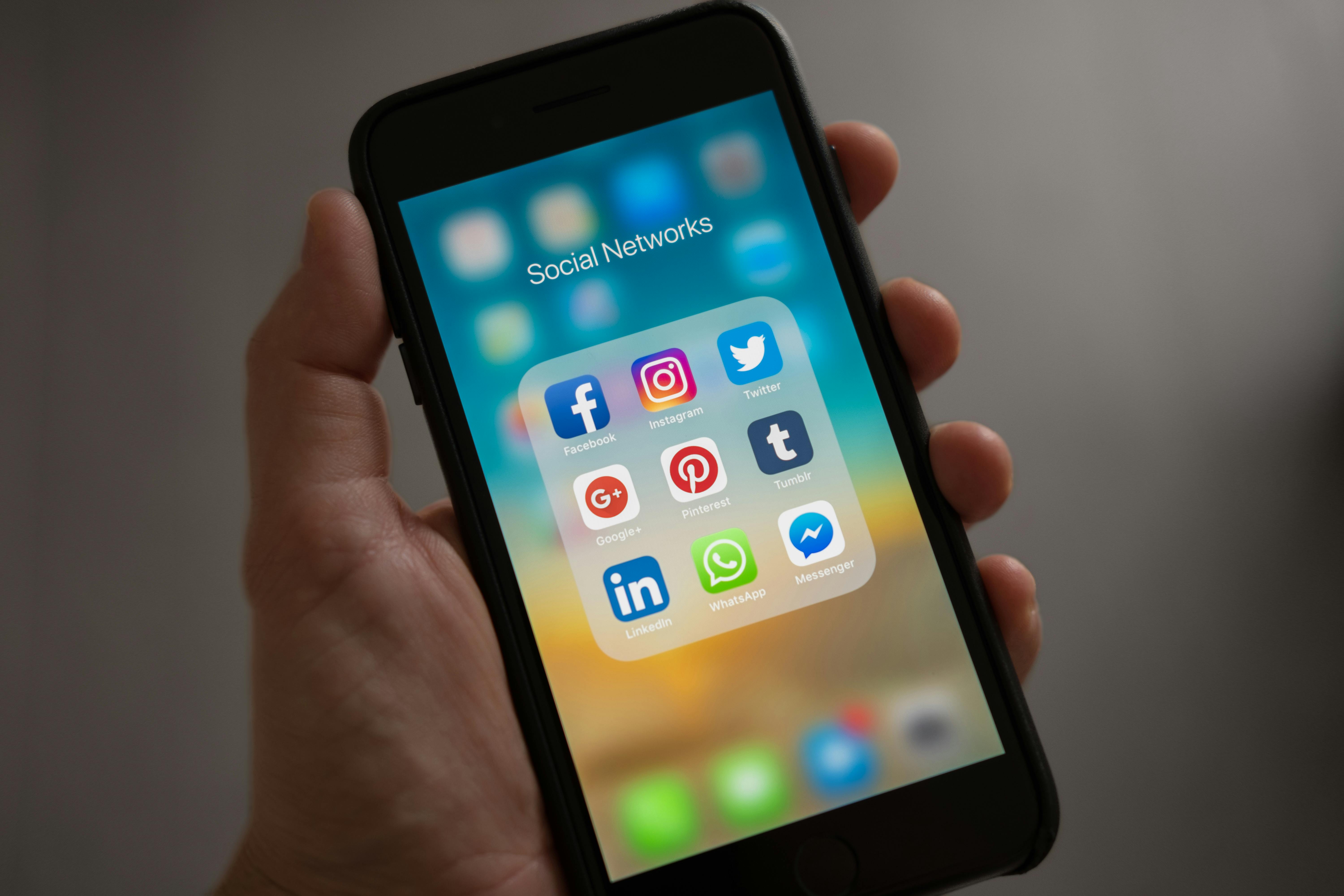Australia Passes World-First Law Banning Under-16s from Social Media