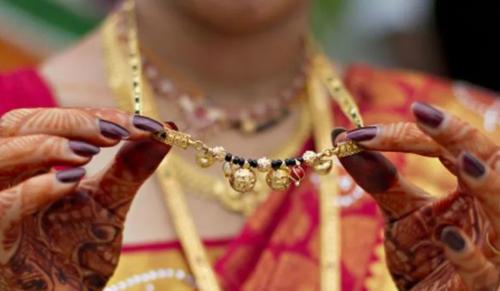 Pune Judge Questions Woman’s Marital Status Over Absence of Mangalsutra and Bindi