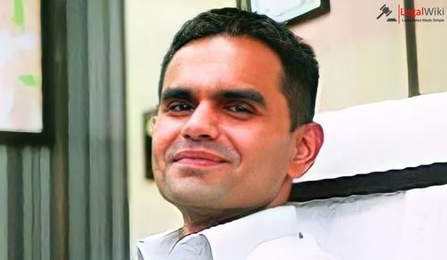CAT Sets Aside Transfer Of IRS Officer Sameer Wankhede in Aryan Khan Drug Case
