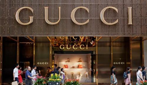 Advocate Filed Consumer Complaint  Against Gucci Over Defective Shoes, Seeks ₹1 Crore Compensation