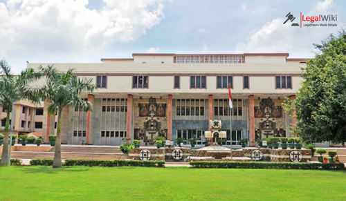 Delhi High Court Stays BCI's Removal of UP Bar Council Representative