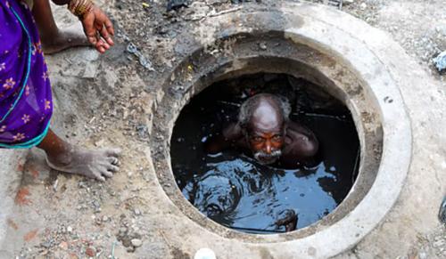 Karnataka High Court Urges State To Frame Policy to Curb Manual Scavenging at Sewage Treatment Plants