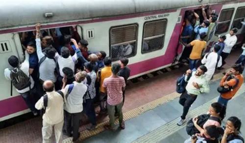 Bombay High Court suggest Railways to Install Automatic Doors After Mumbai Local Train Deaths