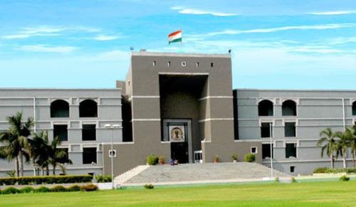 Merely Passing Wrong Orders Does Not Warrant Disciplinary Action: Gujarat High Court Reinstates Judge