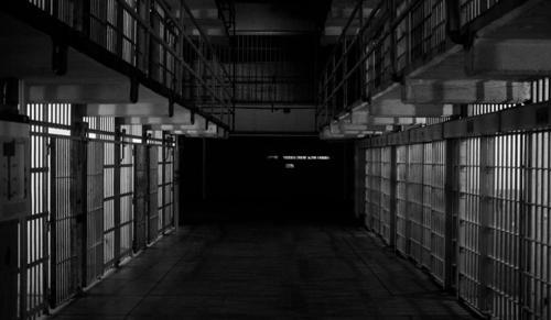 Supreme Court Orders Immediate Release of Prisoners on Completion of Jail Term