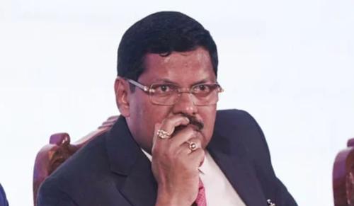 AG Sanctions Contempt Action Against Lawyer Over Shoe Incident in Supreme Court