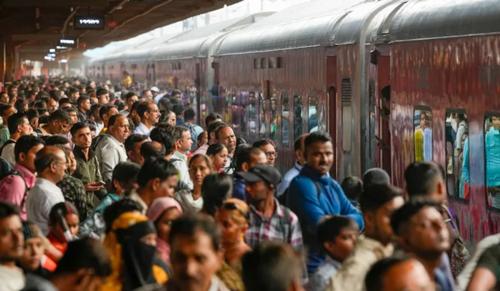 Overcrowding By Ticketless Passengers Amounts To The Railway’s Negligence: Madhya Pradesh High Court