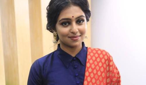 Kerala High Court Quashes FIR Against Actress Lakshmi Menon After Amicable Settlement