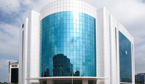 SEBI Alleges Insider Trading by EY, PwC, Carlyle and Advent in Yes Bank Share Sale